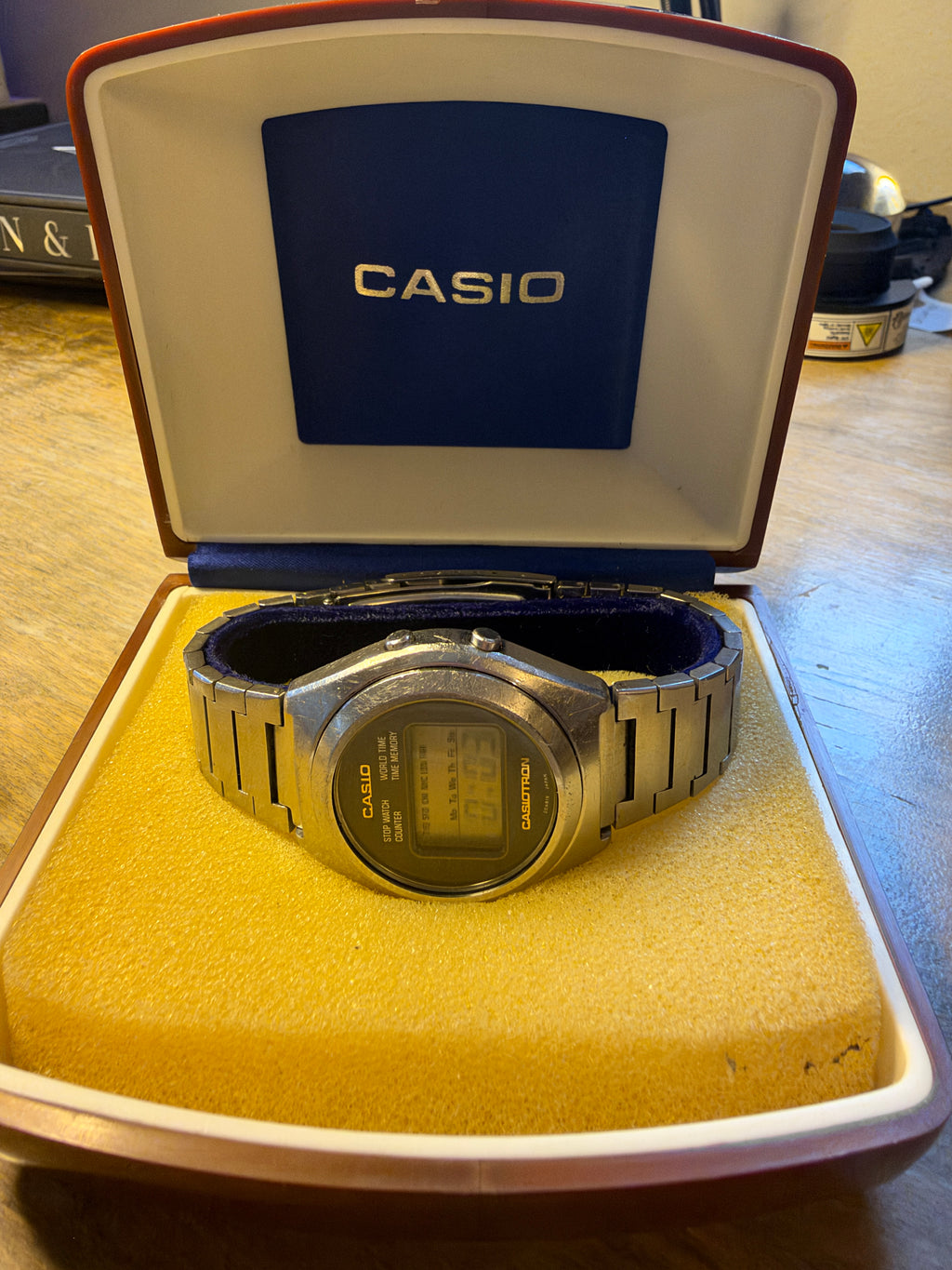Vintage Casio Casiotron R-17 Digital Watch World Time Original Box Untested