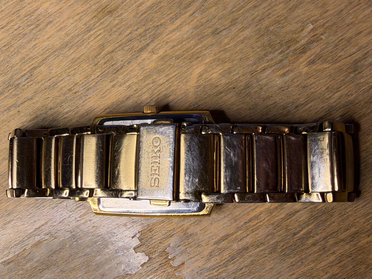 Seiko 7N39-0AG0 Rectangular Gold Tone Quartz Watch 27x36mm – Working
