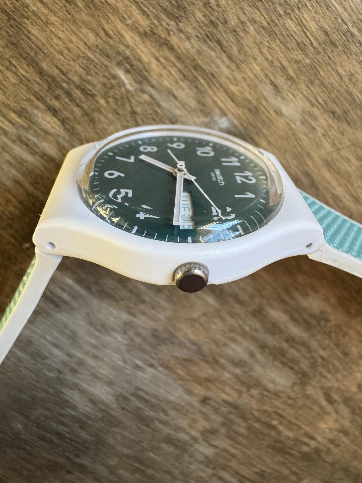 Swatch Swiss "Pool Light" (GW714) Textured Turquoise Strap
