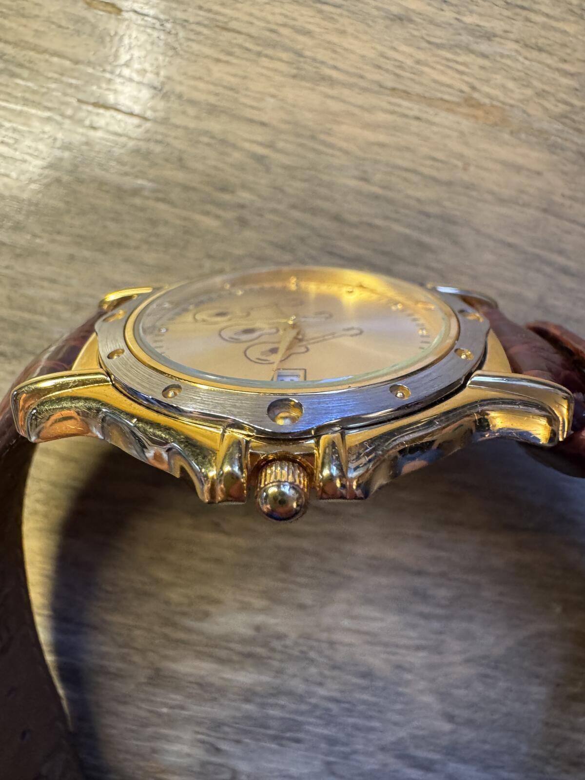 Croton Guitar Dial Quartz Watch