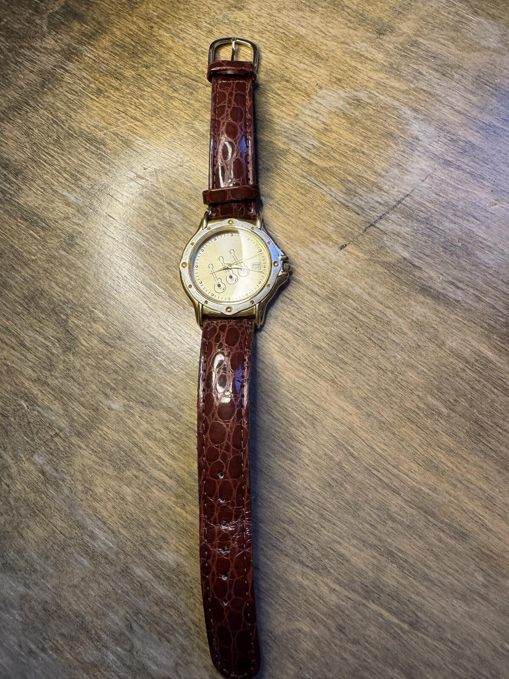 Croton Guitar Dial Quartz Watch