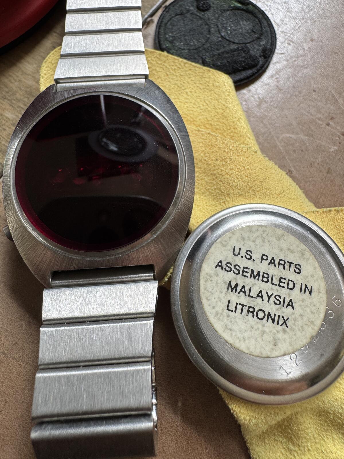 Avatar Red LED Series 600 Watch - Full Kit!