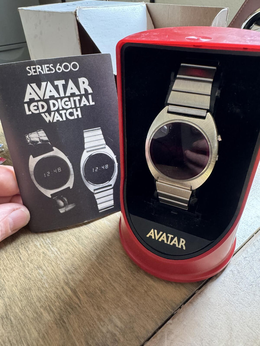 Avatar Red LED Series 600 Watch - Full Kit!
