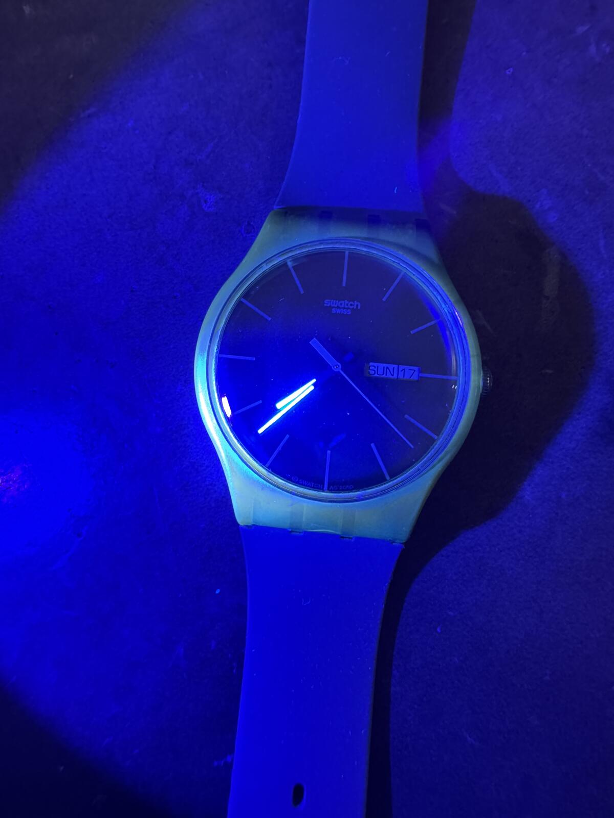 Swatch Olive Rebel SUOG700