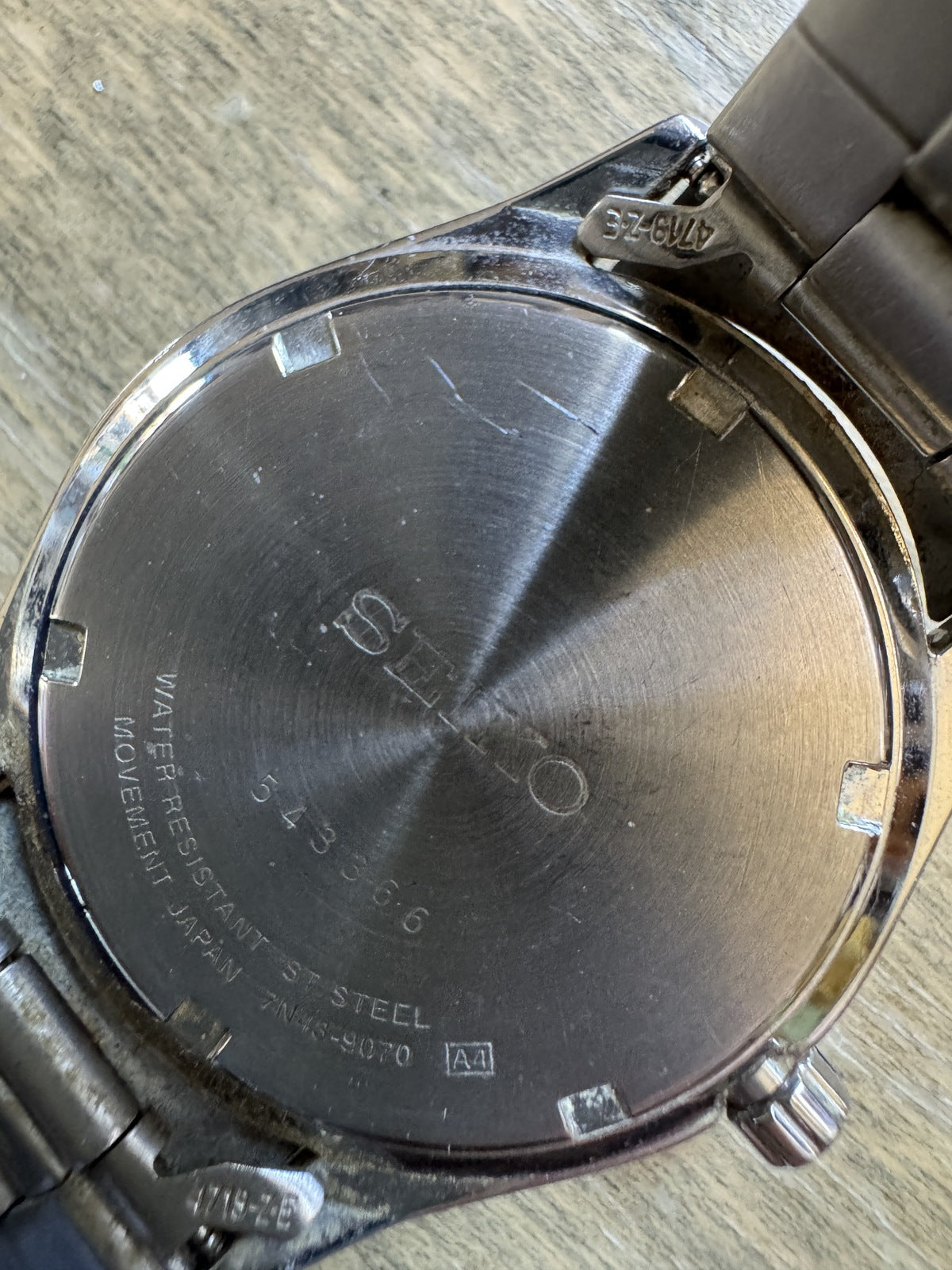 SEIKO Quartz Black Dial 7N43-9070