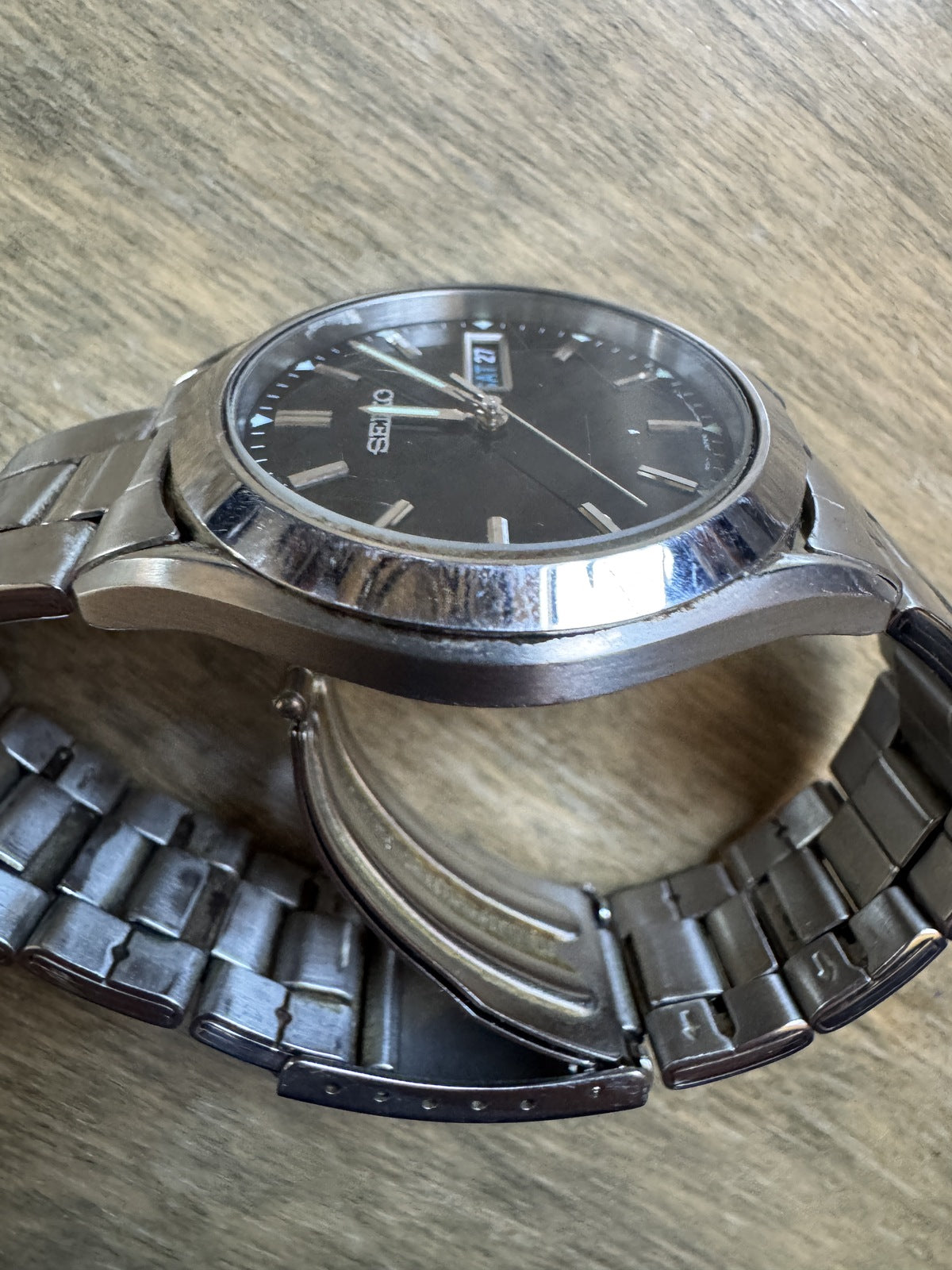SEIKO Quartz Black Dial 7N43-9070