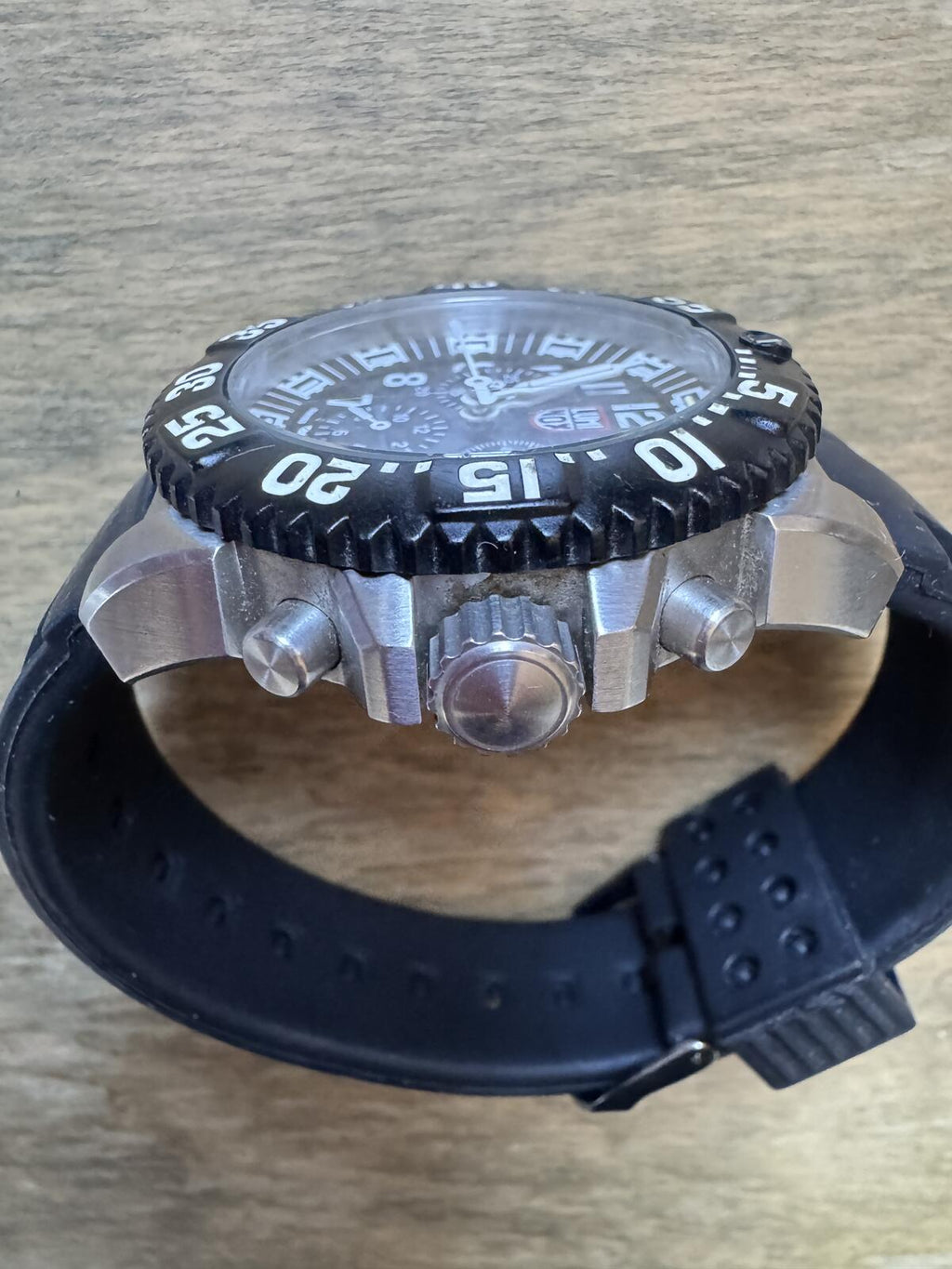 Luminox Navy SEAL Series 3180 Swiss Quartz Chronograph Dive Watch 200M