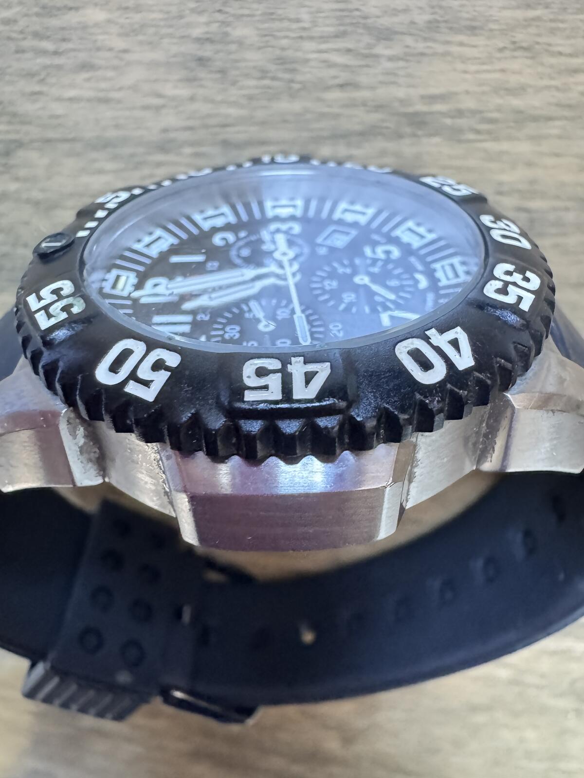 Luminox Navy SEAL Series 3180 Swiss Quartz Chronograph Dive Watch 200M