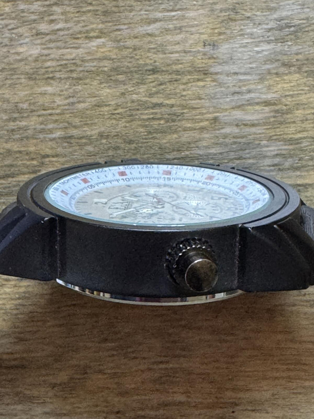 EA Orologio Oversized Chronograph Style Watch