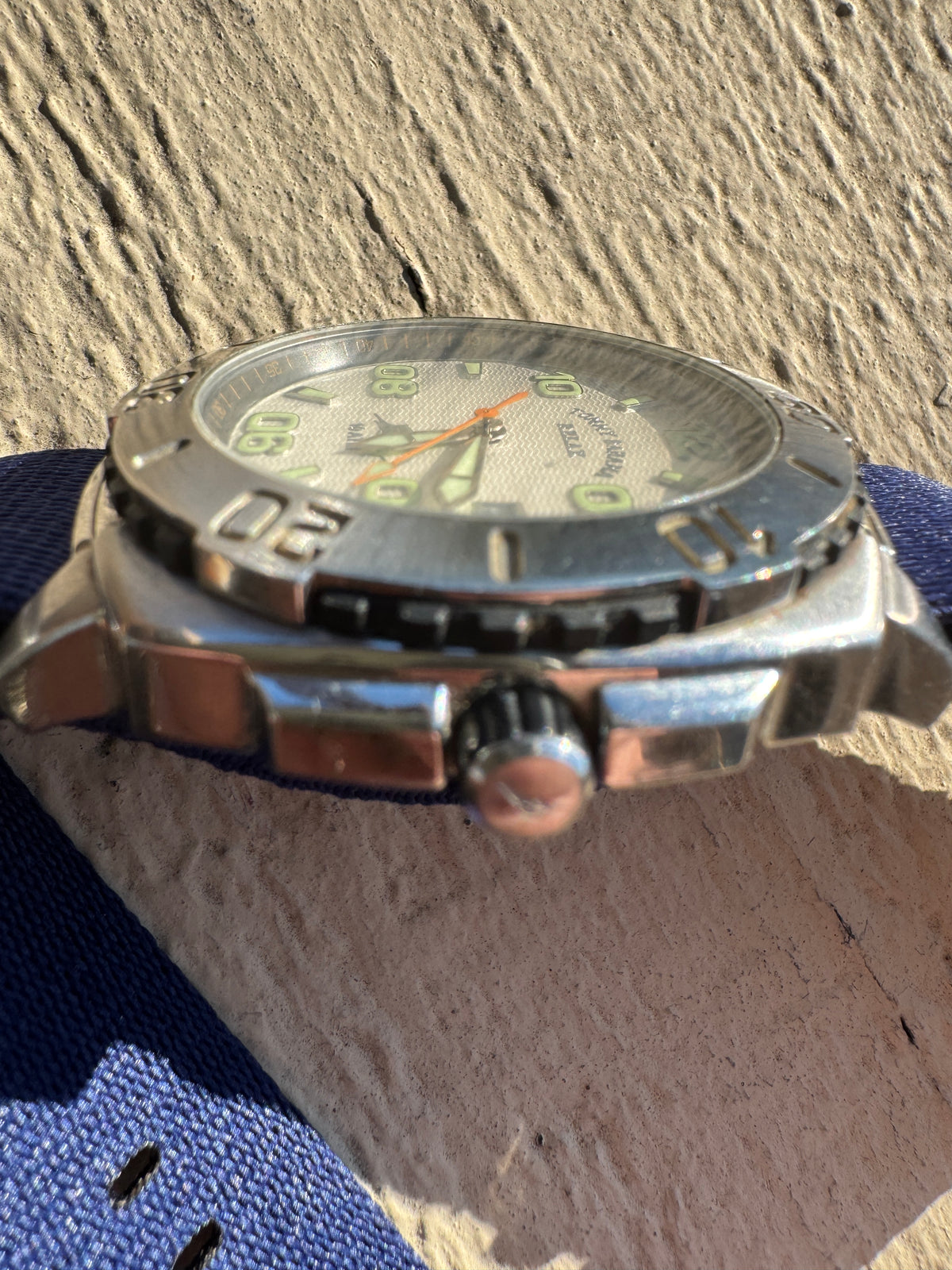 Tommy Bahama Relax RLX1034 Men’s Watch – Silver Dial 10 ATM