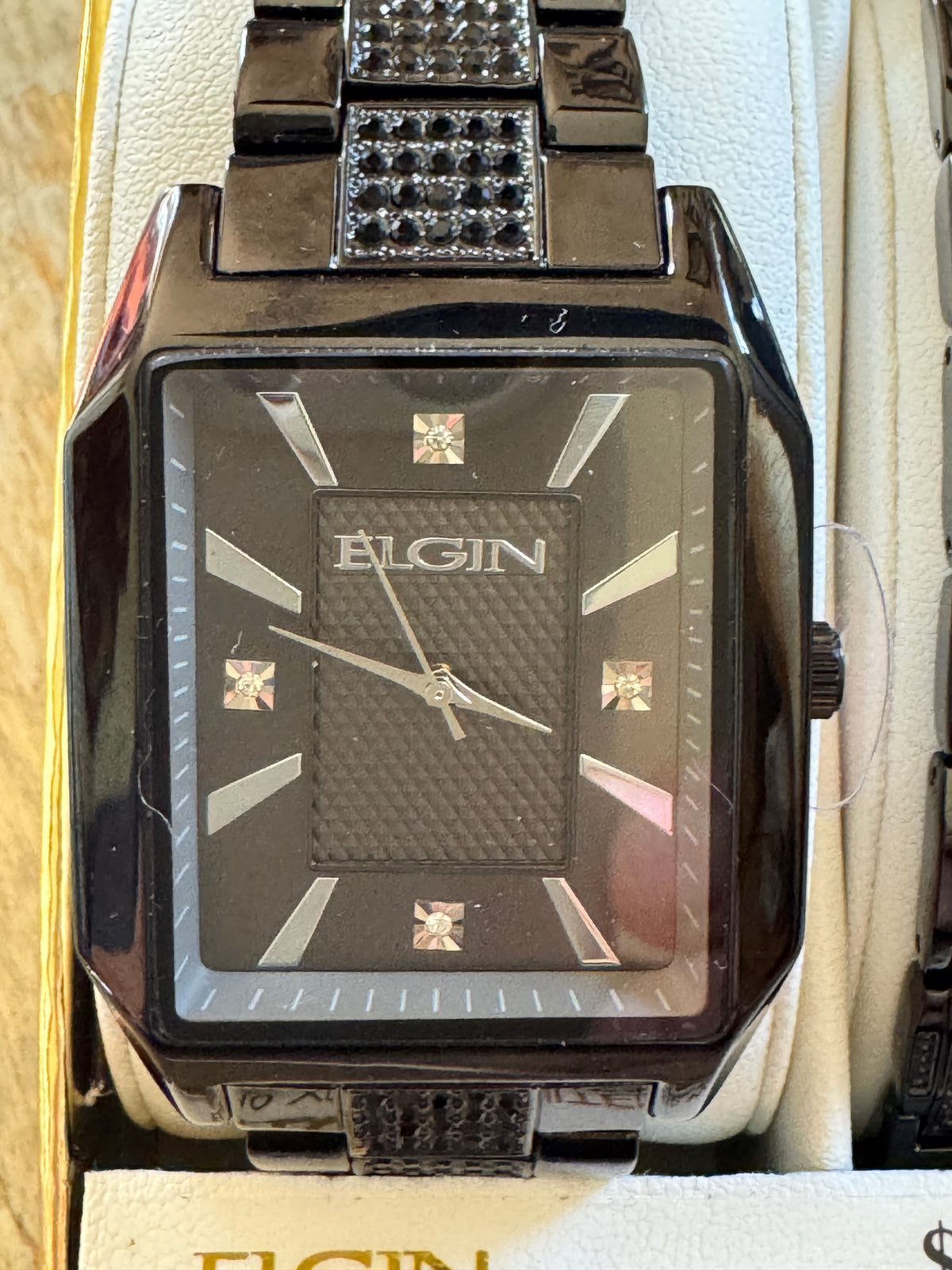 Elgin FG10004ST NOS 37x41mm Crystal Watch & Bracelet Set