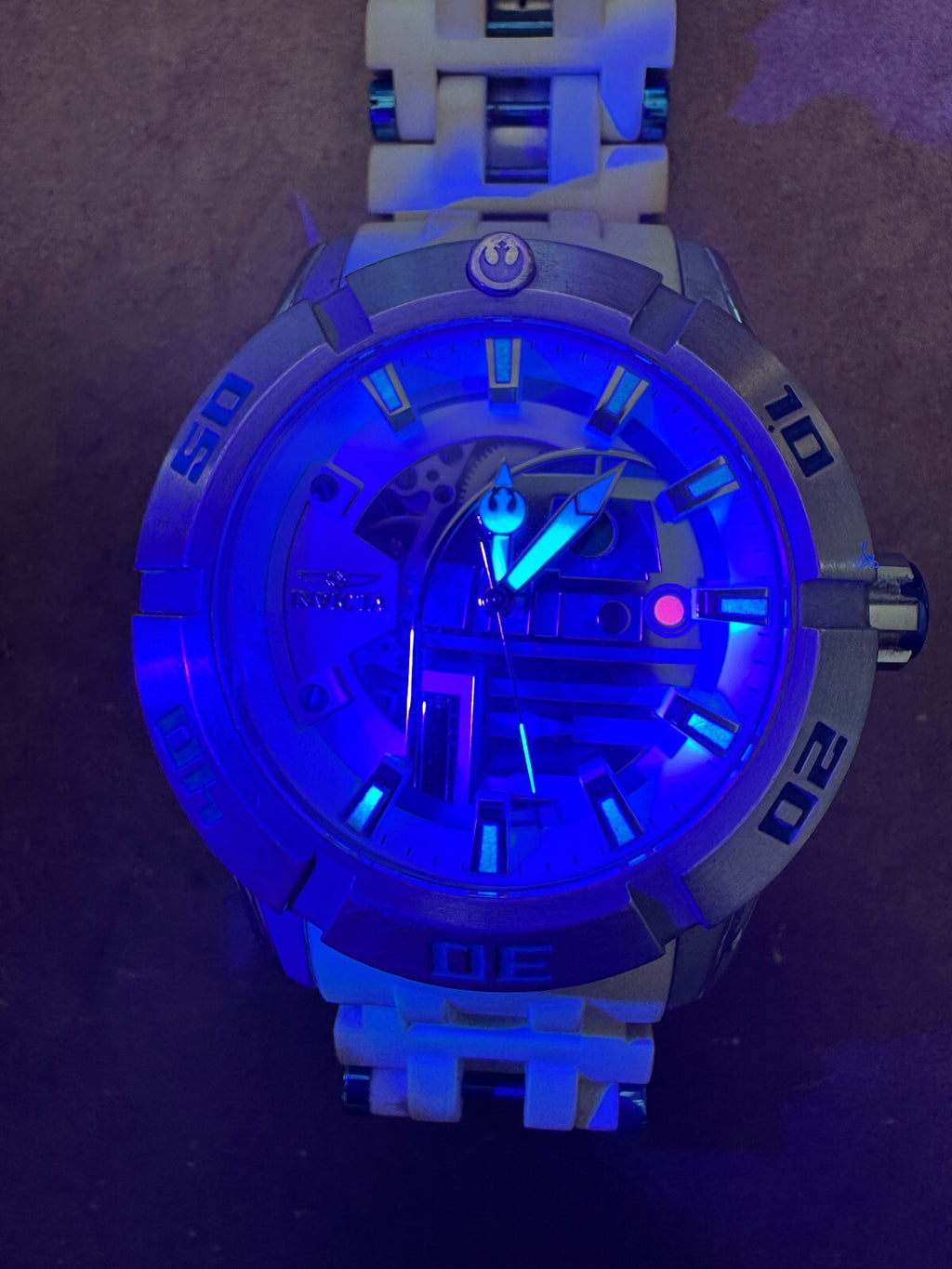 Invicta Star Wars R2-D2 Limited Edition Automatic Watch Model 26553 – Serviced