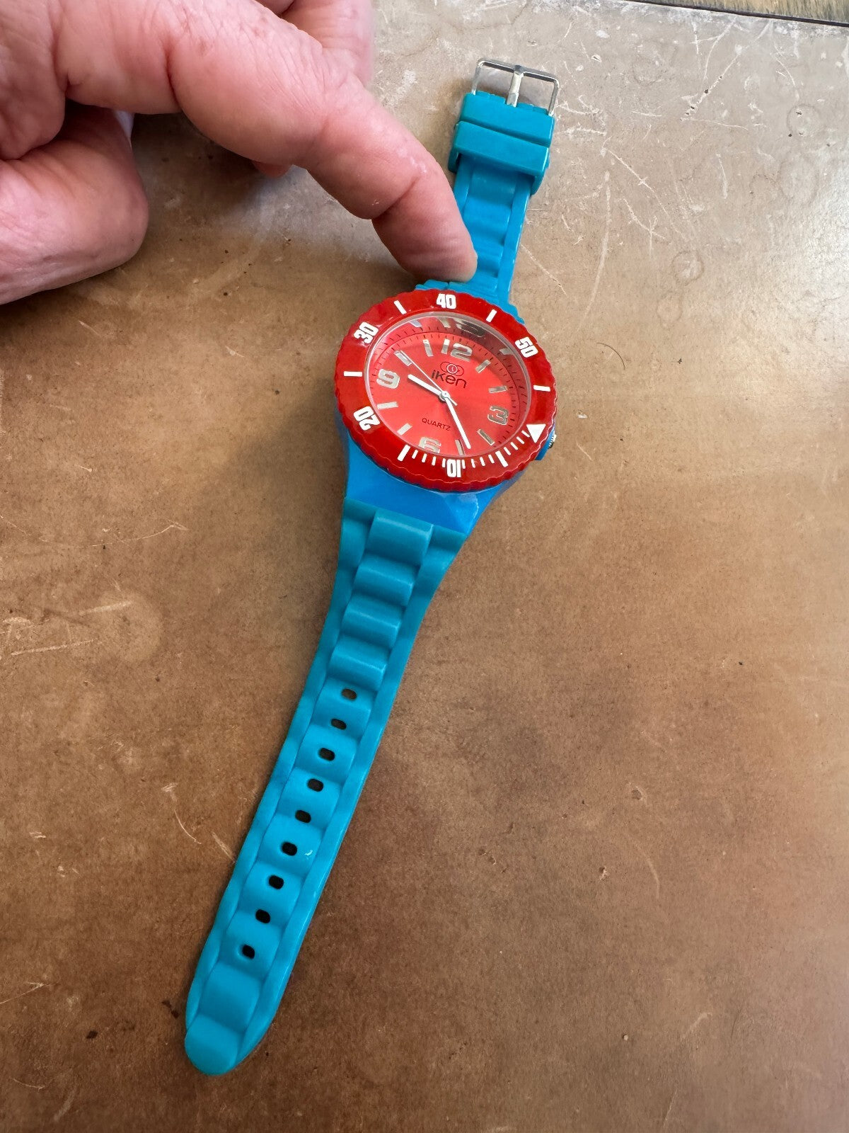 iKen Quartz Watch – Red Sunburst Dial – Blue Silicone Strap