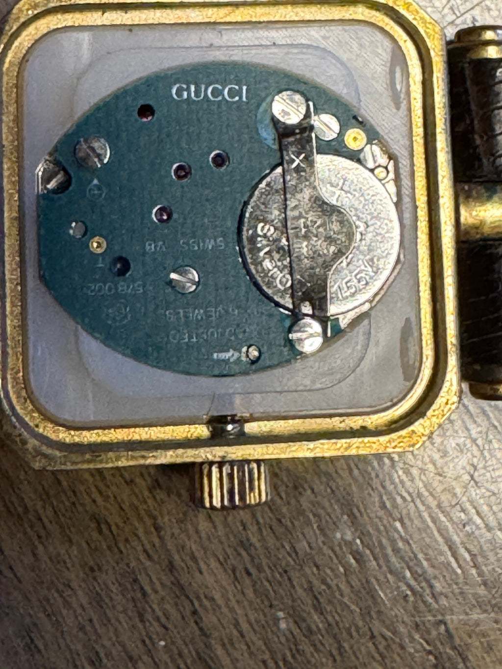 Vintage Gucci 3.84 Swiss Quartz Women's Watch – Swiss Made – For Restoration
