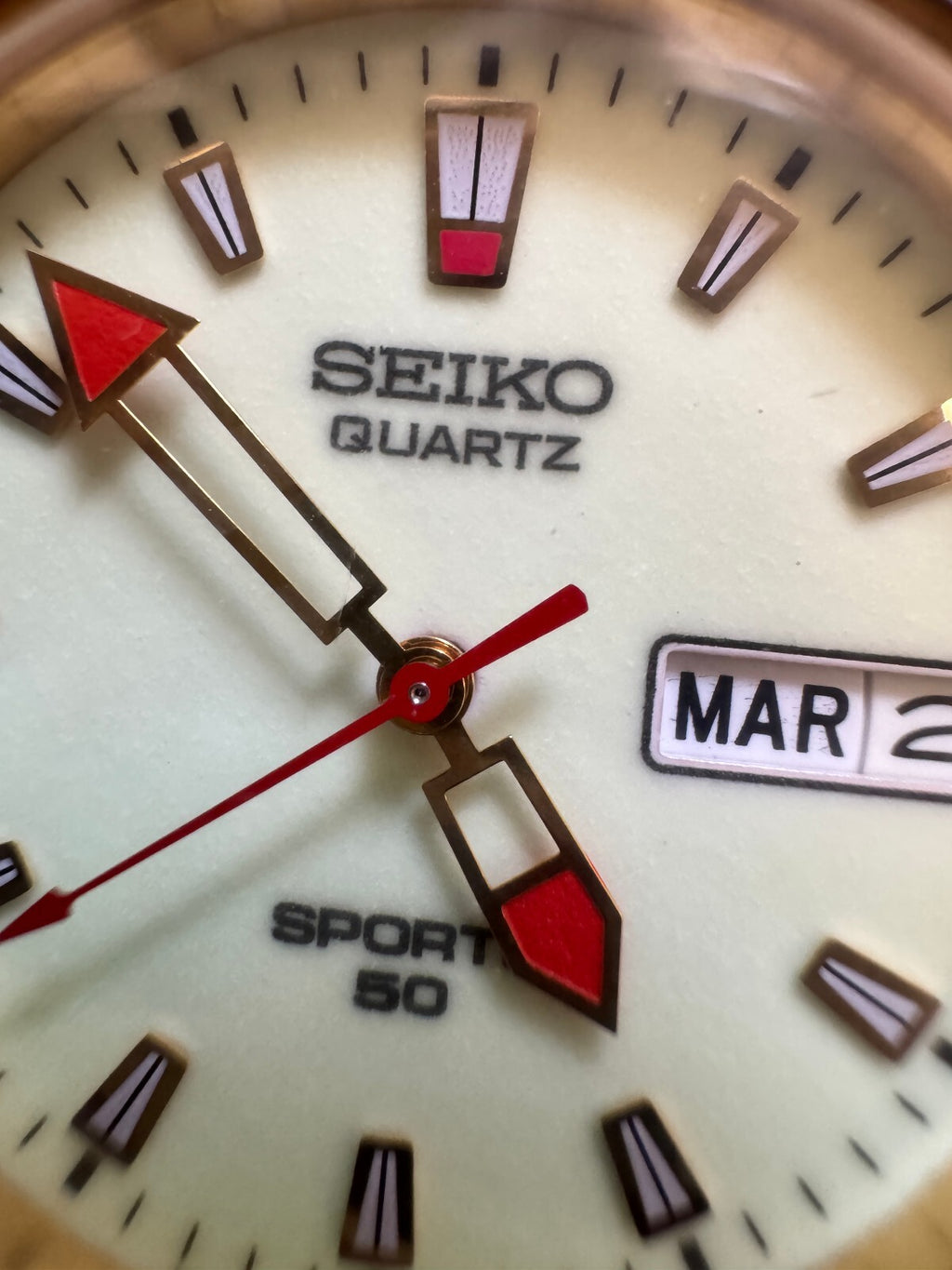 Vintage Seiko Sports 50 Quartz – Full Lume Dial – 7N43-7B40