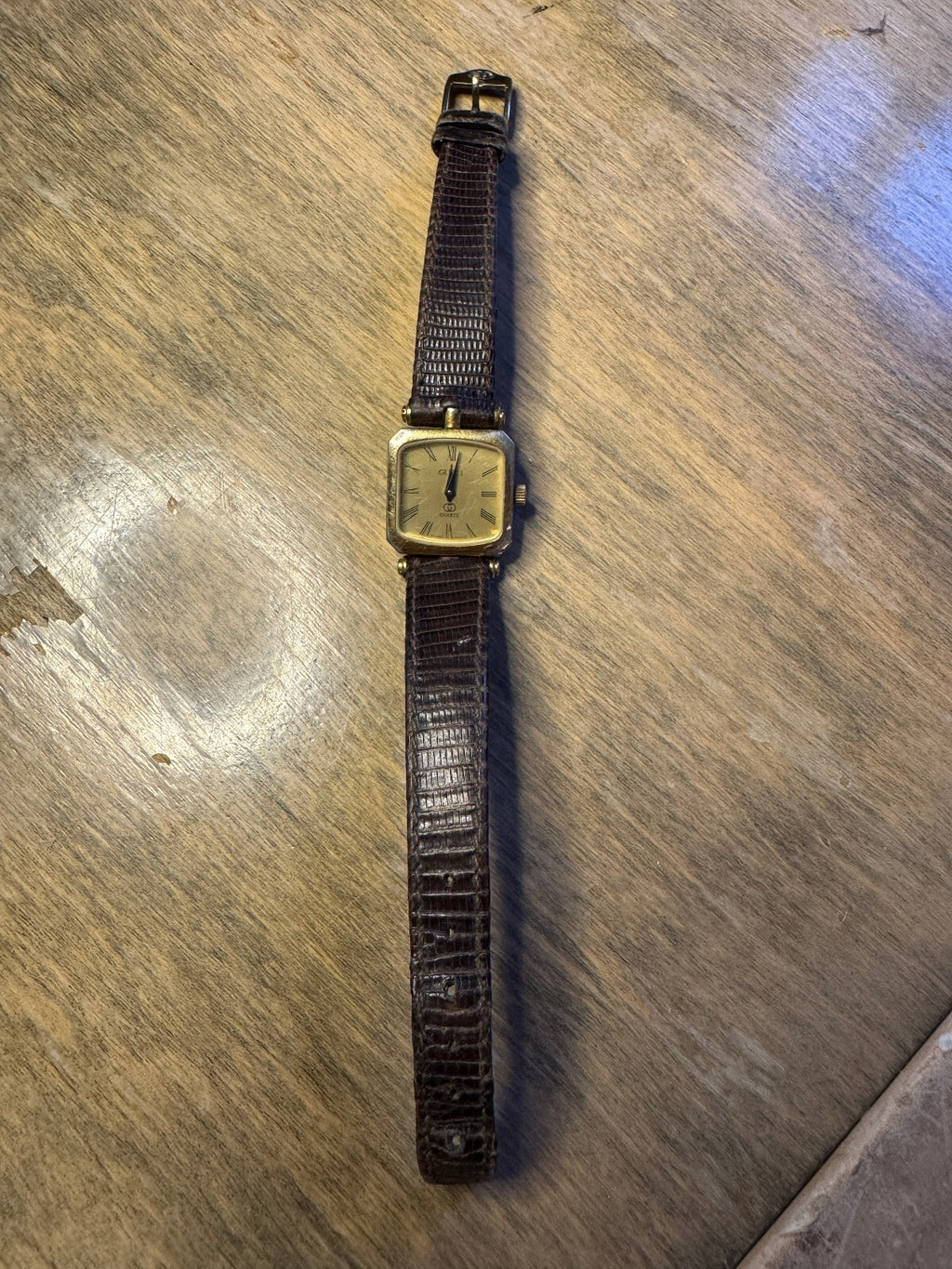 Vintage Gucci 3.84 Swiss Quartz Women's Watch – Swiss Made – For Restoration