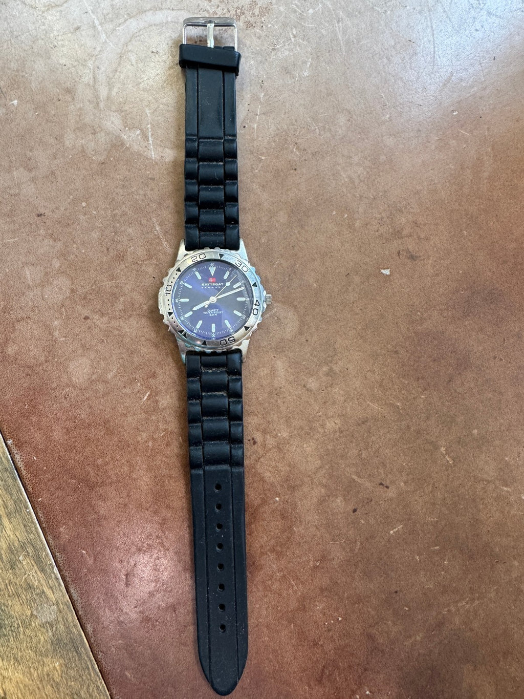 Vintage Kattegat Denmark by Skagen Quartz Watch – Blue Dial – 5 ATM – Luminous