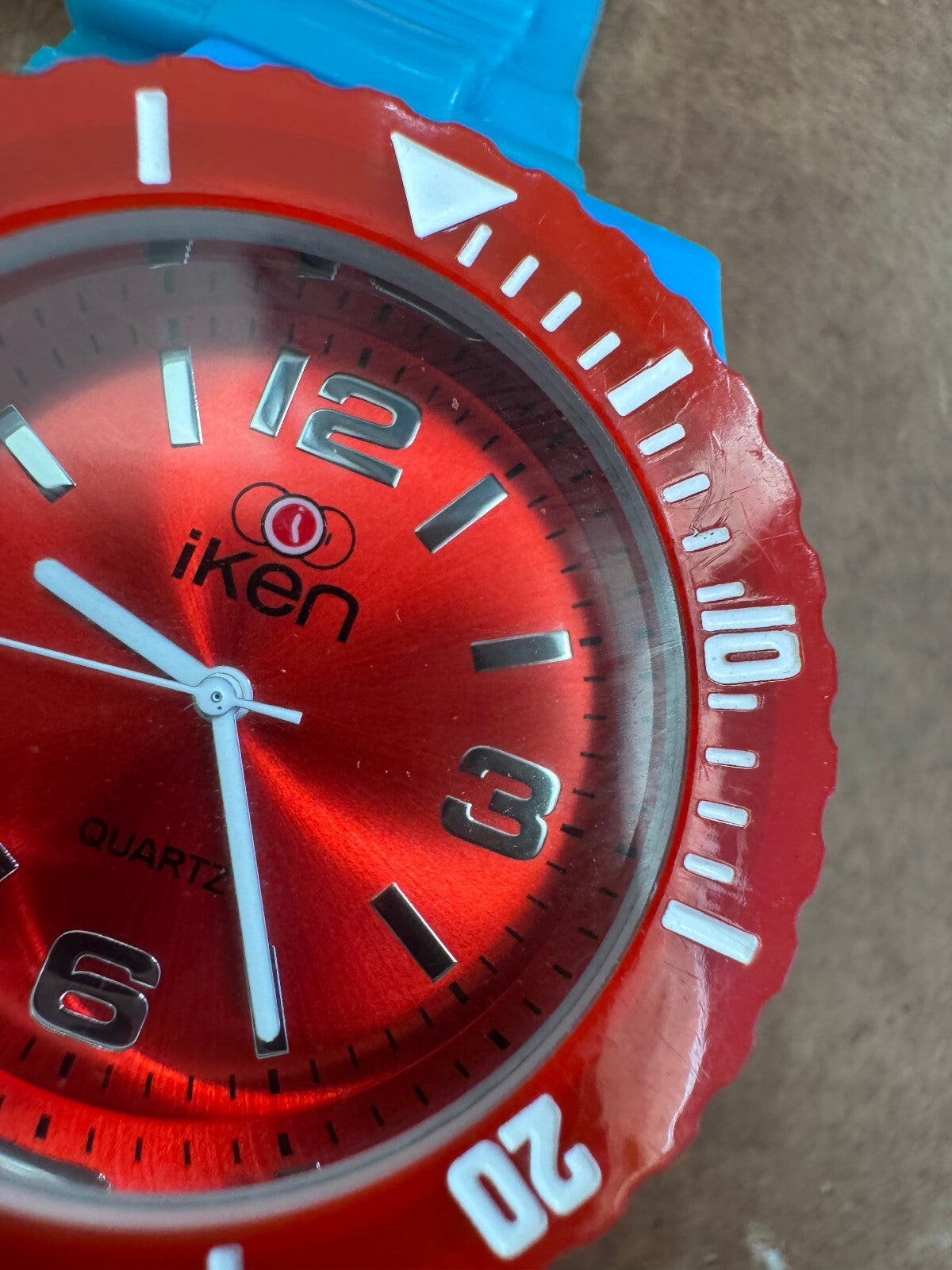 iKen Quartz Watch – Red Sunburst Dial – Blue Silicone Strap