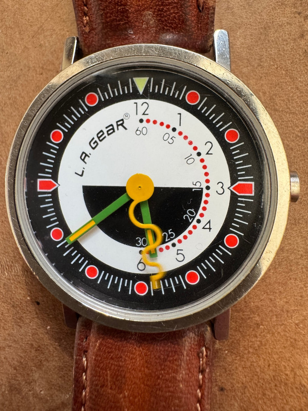 L.A. Gear Vintage Quartz Watch – Original Leather Strap – 1980s/90s Retro