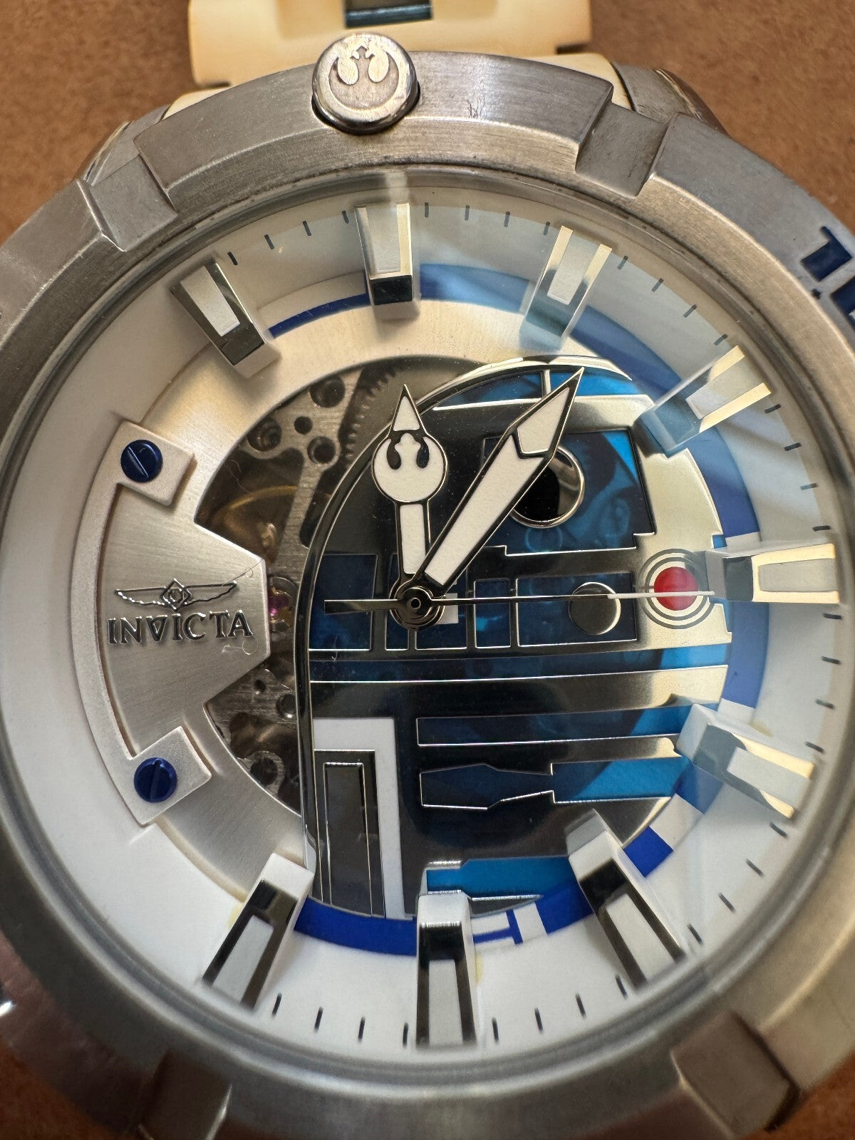 Invicta Star Wars R2-D2 Limited Edition Automatic Watch Model 26553 – Serviced