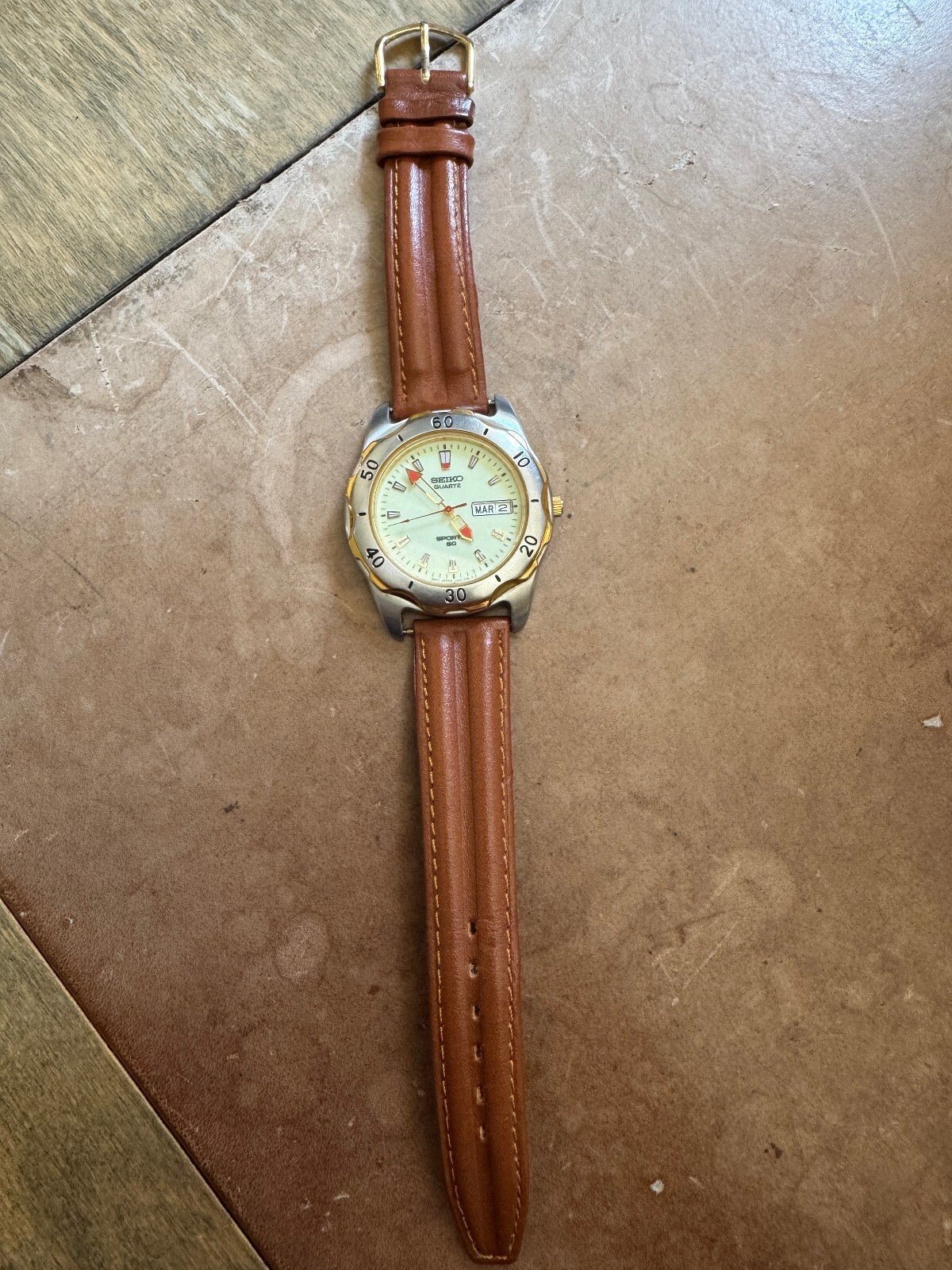 Vintage Seiko Sports 50 Quartz – Full Lume Dial – 7N43-7B40