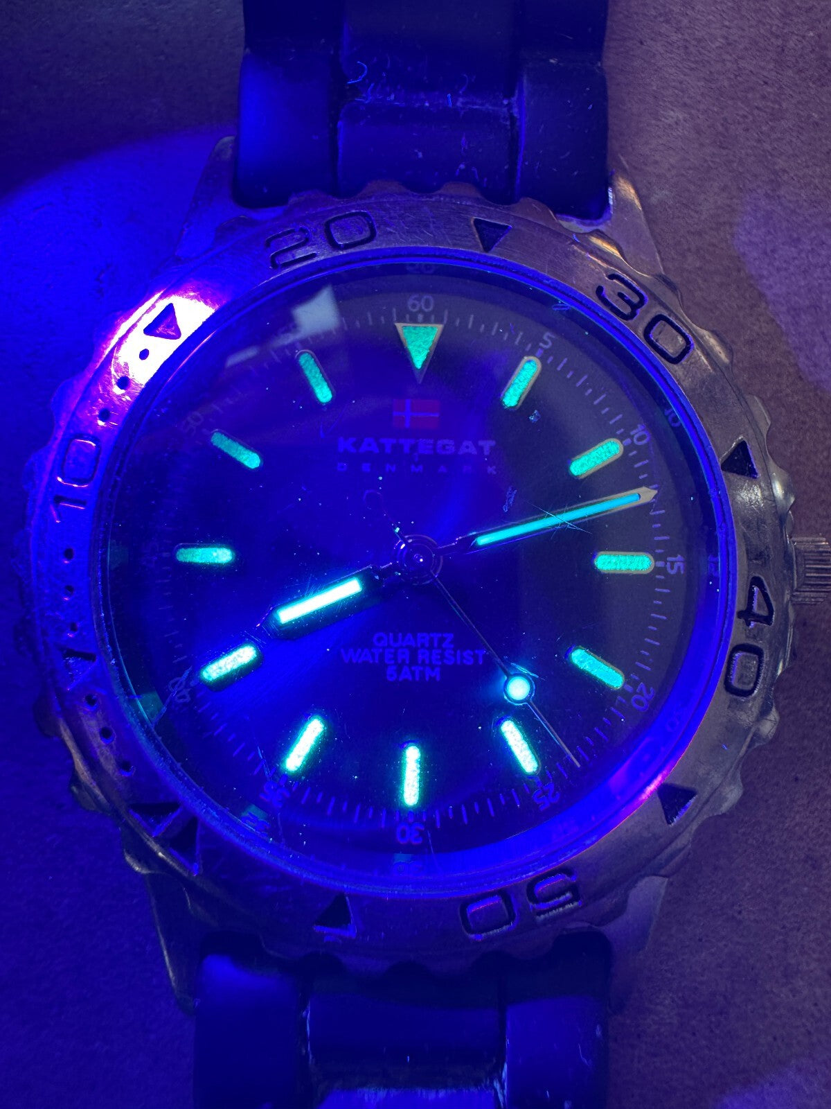Vintage Kattegat Denmark by Skagen Quartz Watch – Blue Dial – 5 ATM – Luminous