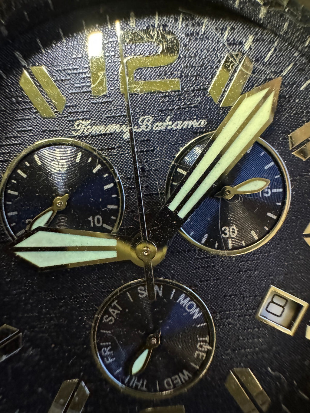 Tommy Bahama Swiss Quartz TB1035U54 Watch – Running/Needs Crystal – Parts/Repair