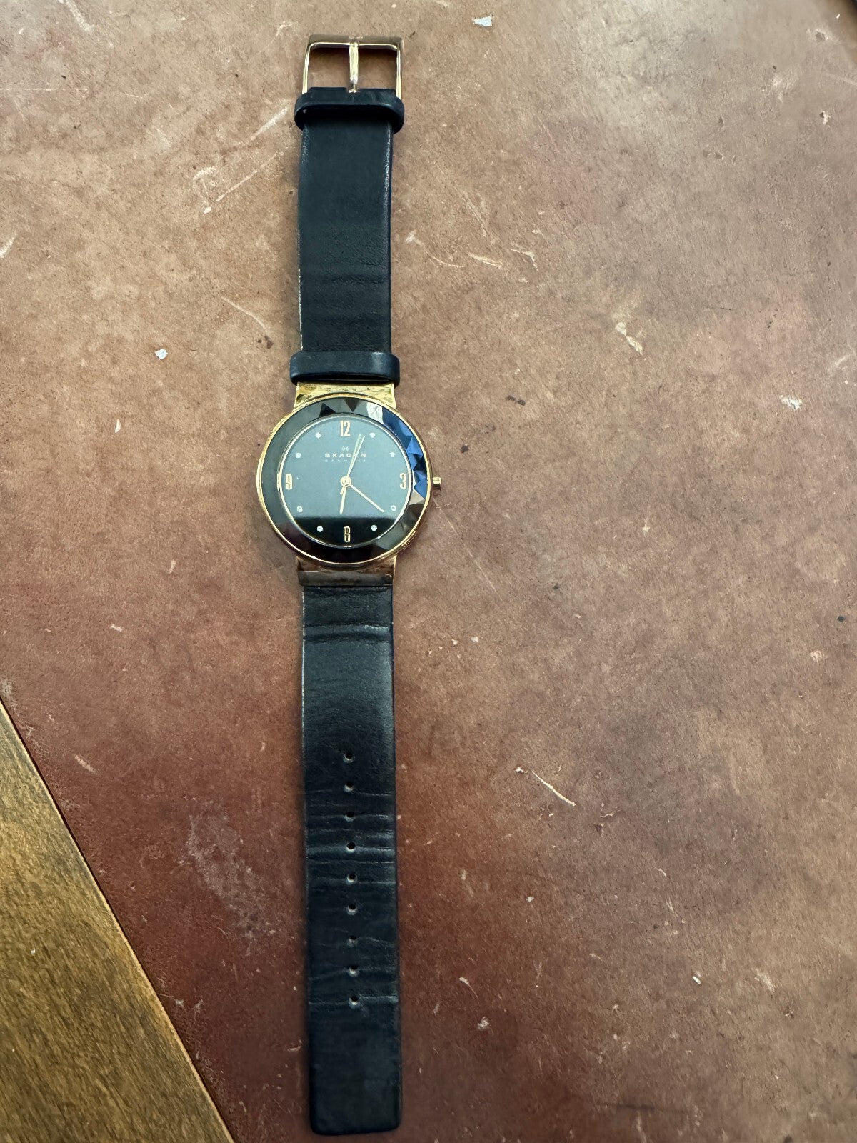 Skagen Denmark SKW2222 Women's Watch – Black Dial – Gold Tone – Crystal Accents