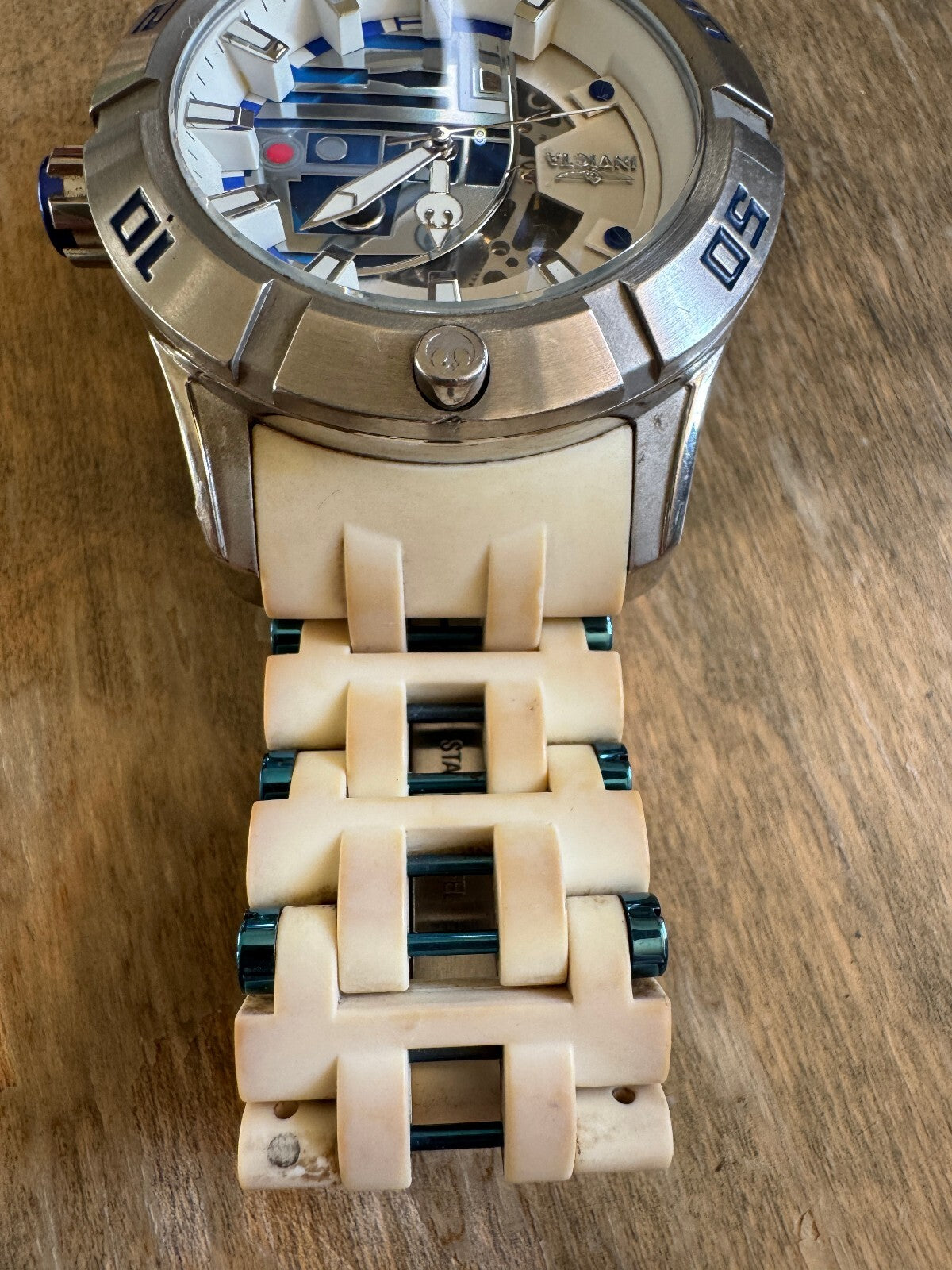 Invicta Star Wars R2-D2 Limited Edition Automatic Watch Model 26553 – Serviced